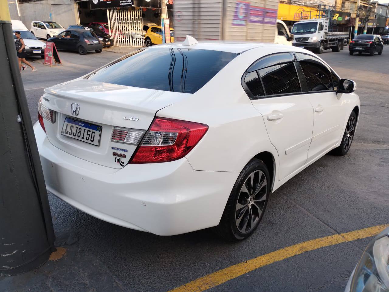 Honda Civic Sedan LXR 2.0 Flexone 16V Aut. 4p