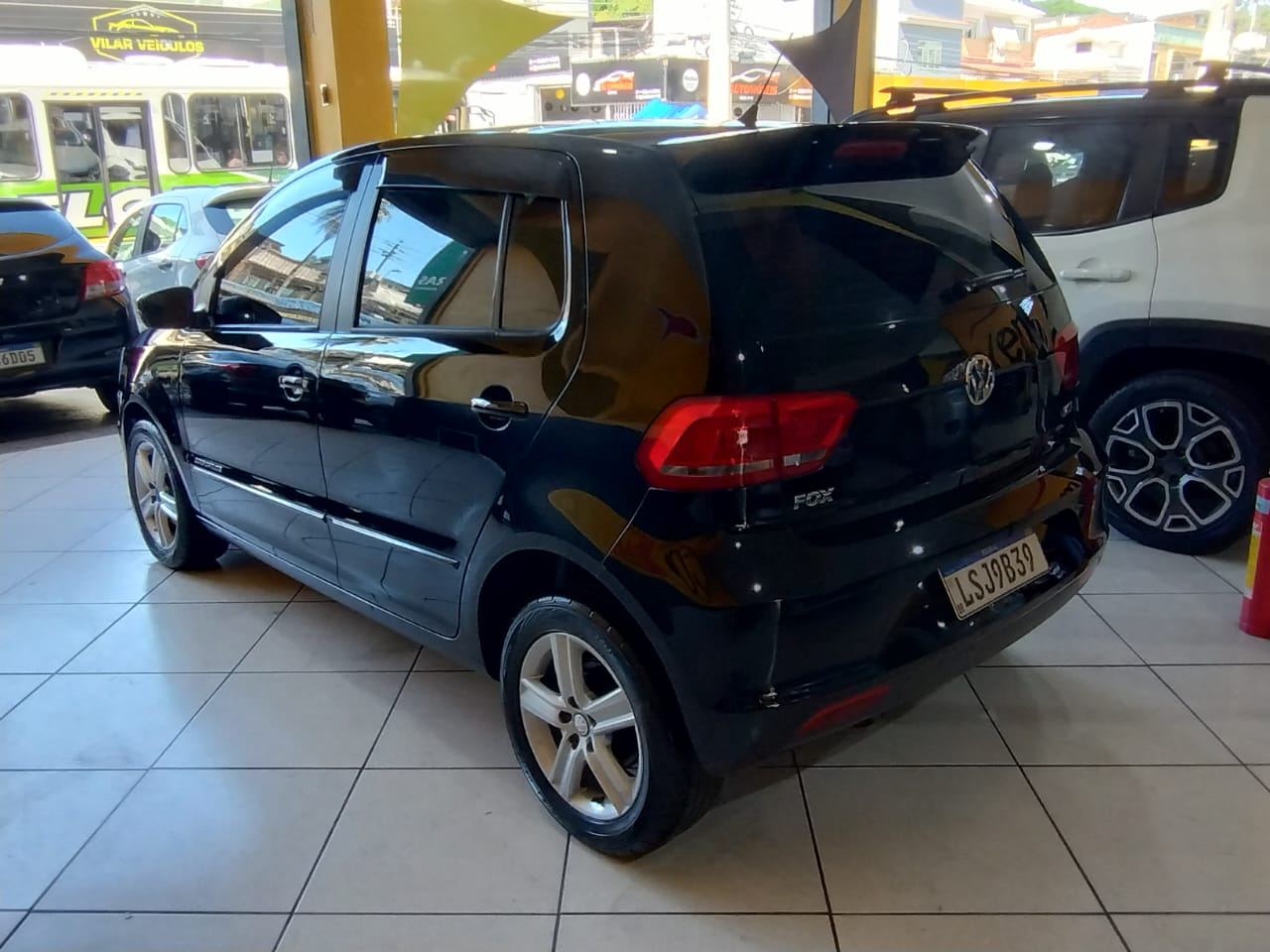 VW - VolksWagen Fox Comfortline 1.6 Flex 8V 5p