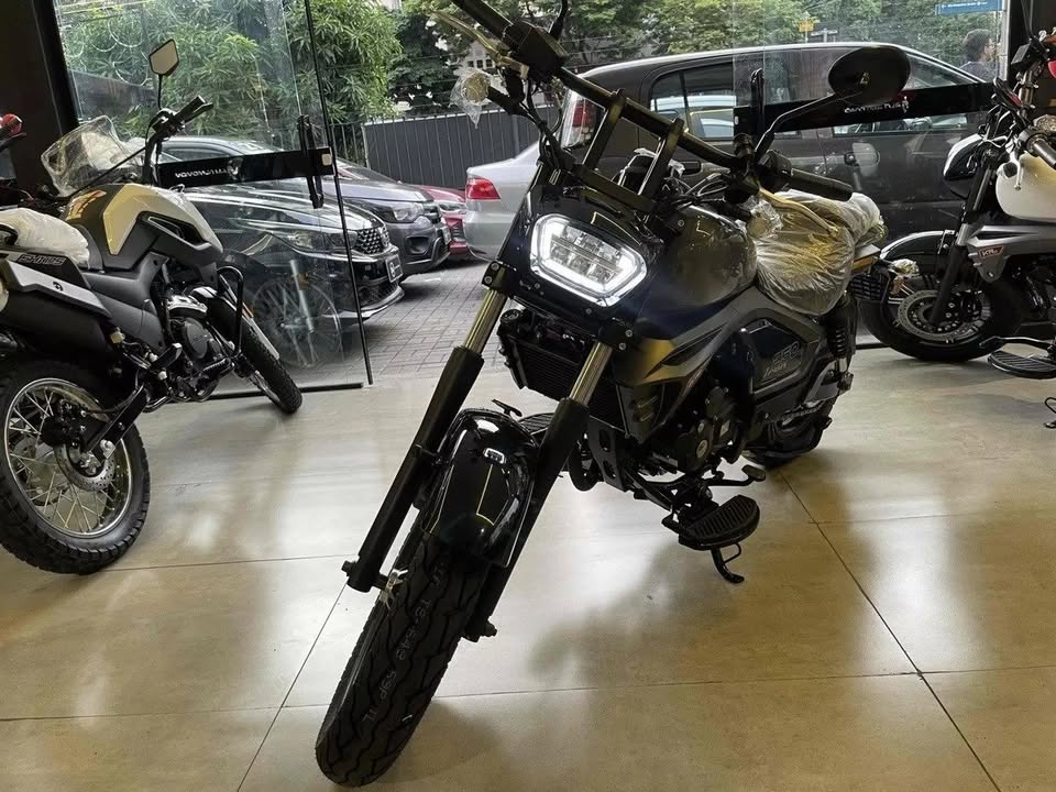 SHINERAY XY 250-6B DISCOVER