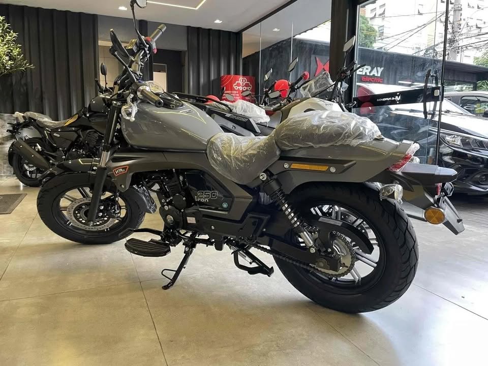 SHINERAY XY 250-6B DISCOVER
