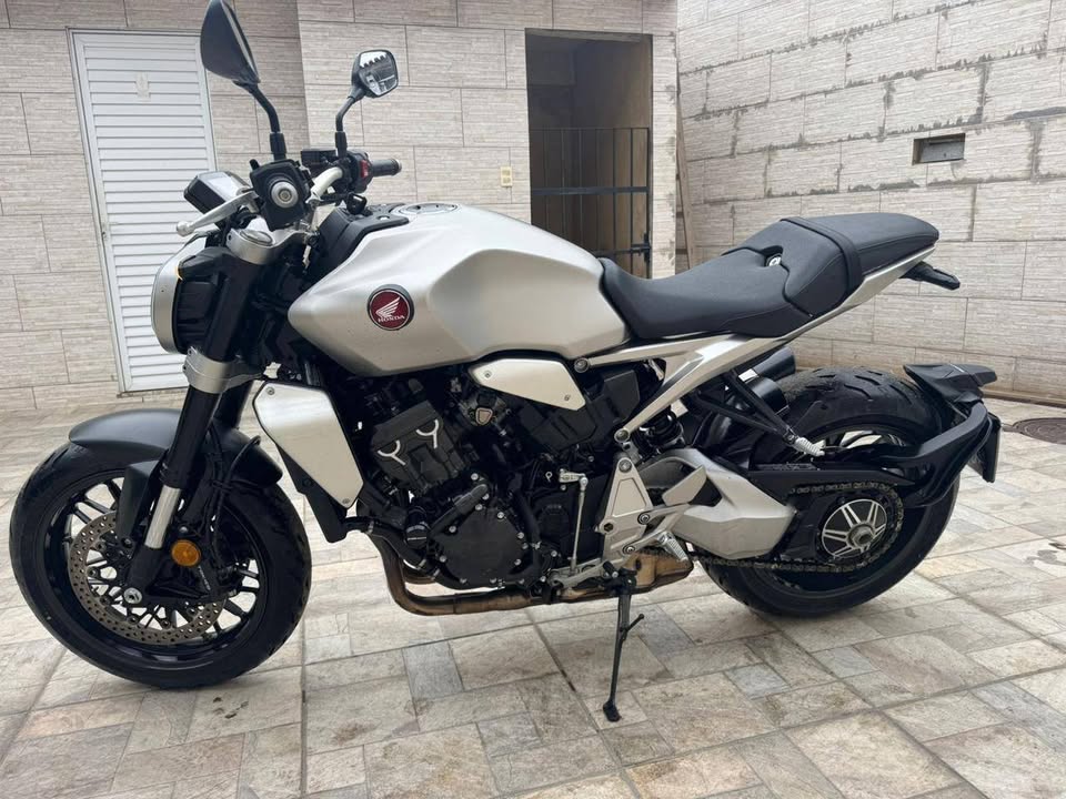 Honda cb 1000r | ano 2023 | apenas 600 km rodados | impecável!