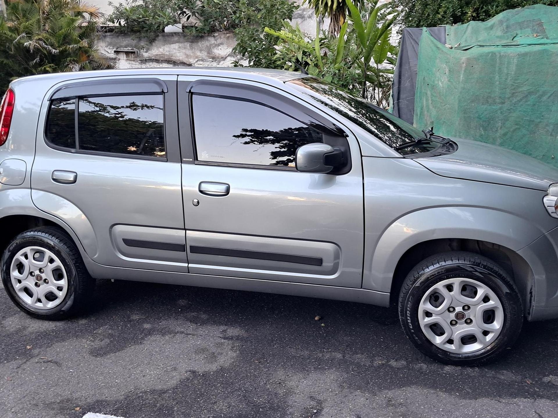 Fiat UNO VIVACE Celeb. 1.0 EVO F.Flex 8V 5p